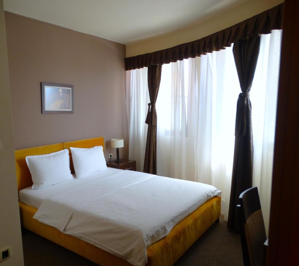 Hotel Keto Podgorica Exterior photo
